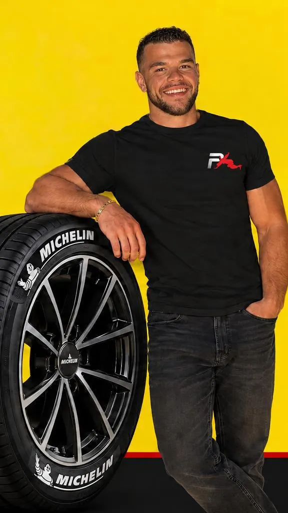 Ihr Ansprechpartner bei Pneu Vierwald mit einem Michelin-Komplettrad